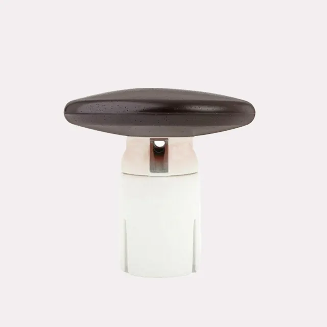 Mâts à bannière, Bouton : noir plat